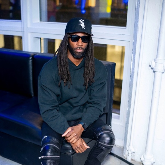 Meet your Posher, Andre - Picture 1 of 1